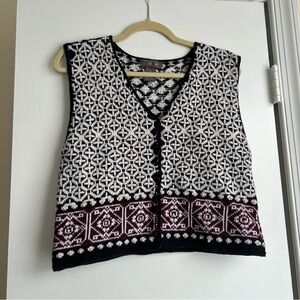 Black and White Patterned Sleeveless Knit Vest with Pearls Boho Quirky Size M
